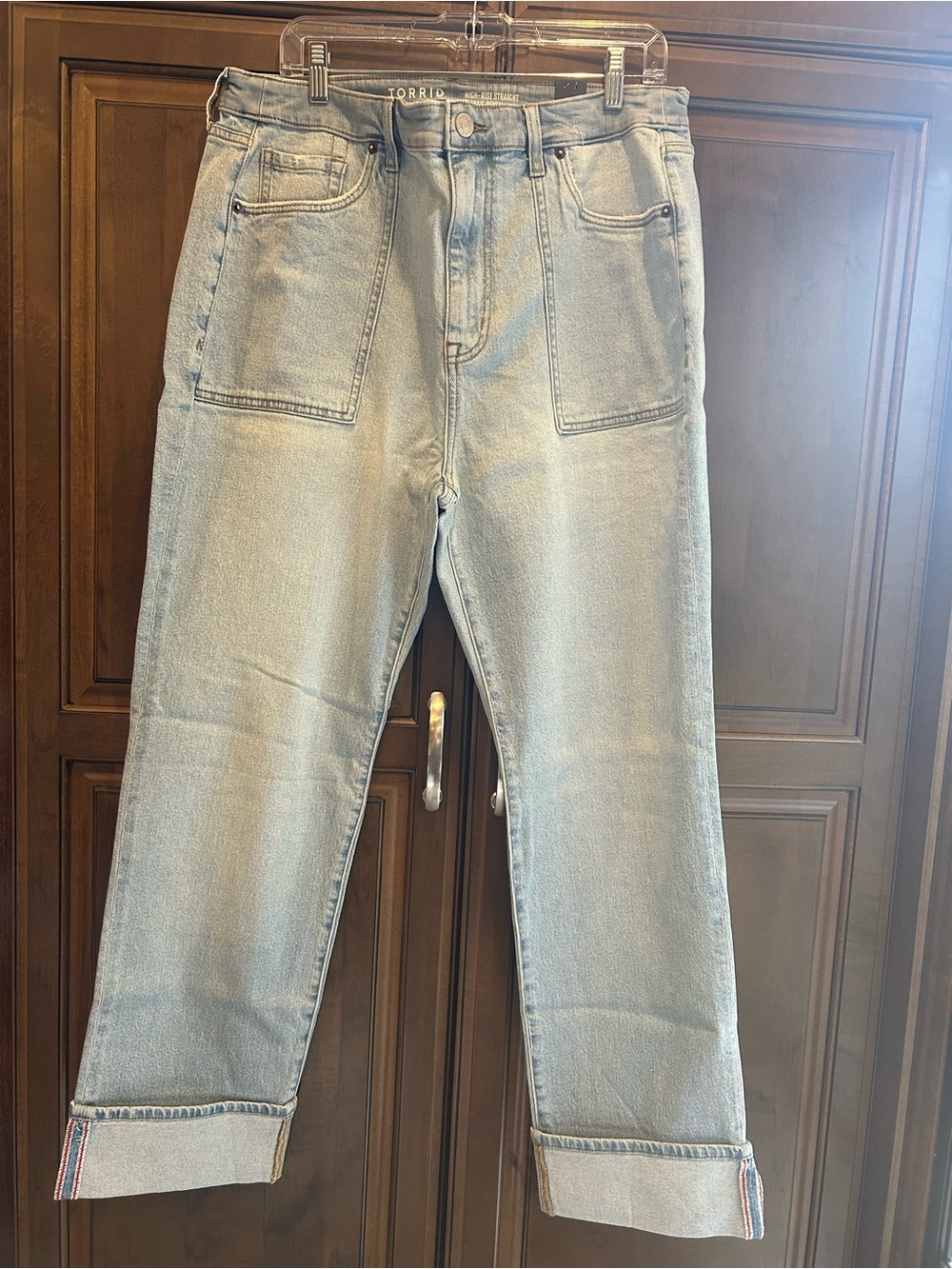 torrid Light Wash Relaxed Women’s Jeans in Pale Blue